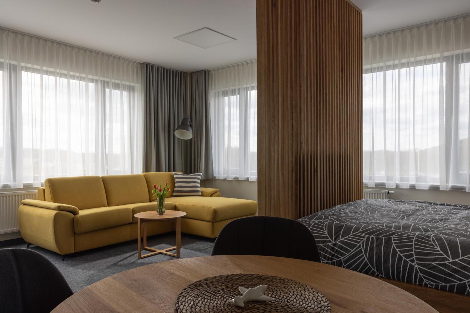Apartmany Hangar Страконице Екстериор снимка