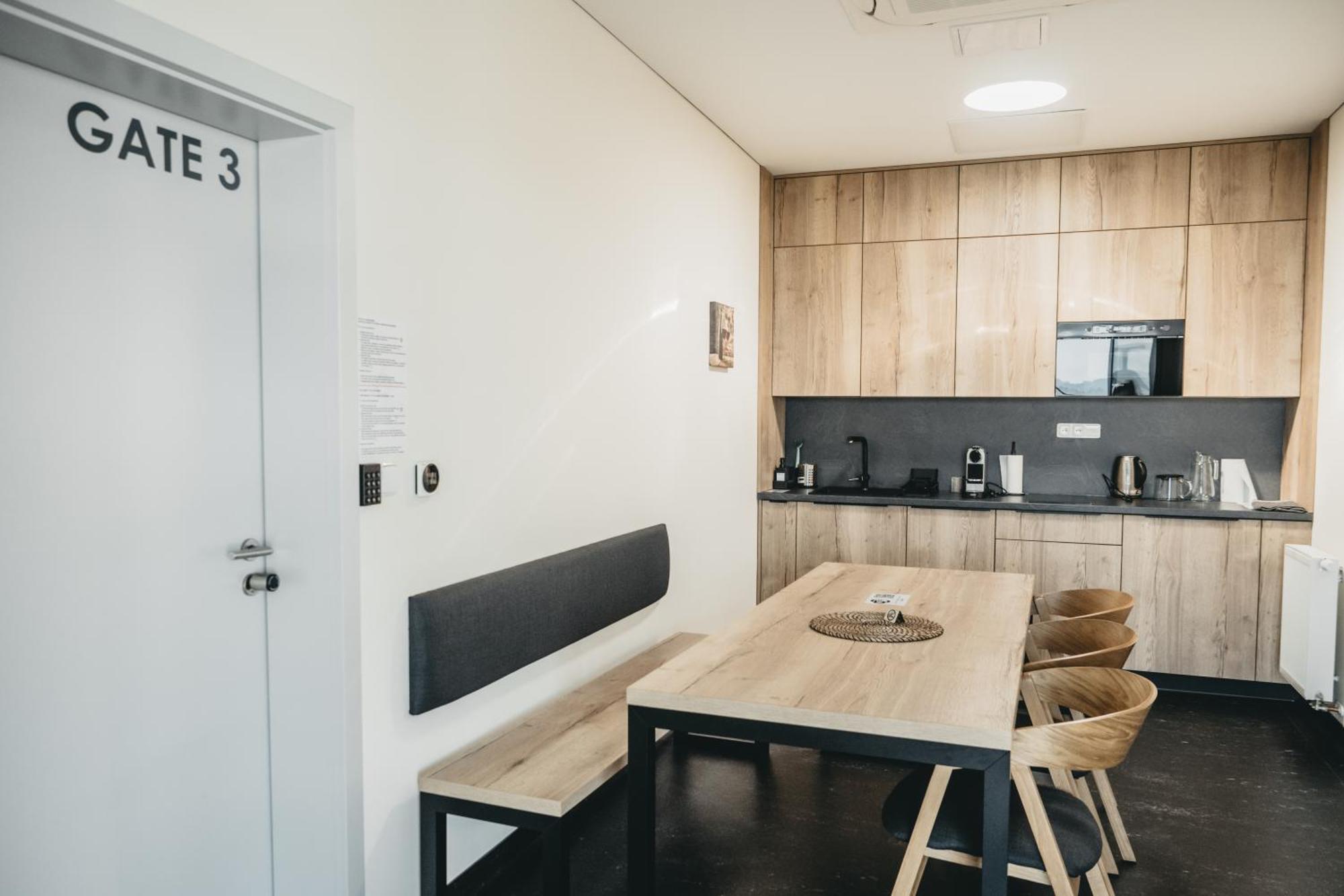 Apartmany Hangar Страконице Екстериор снимка
